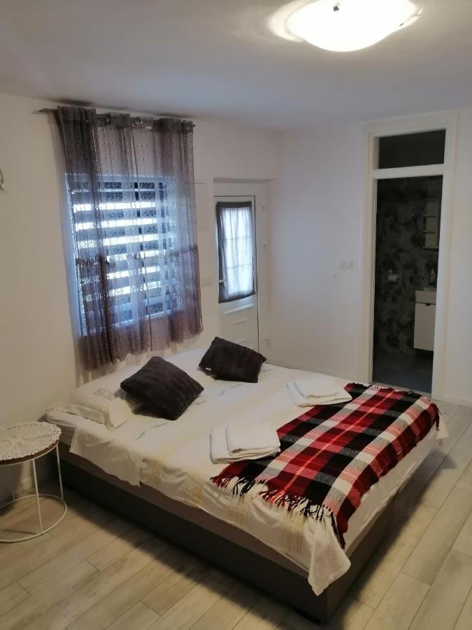 Appartement Flash à Šibenik Extérieur photo